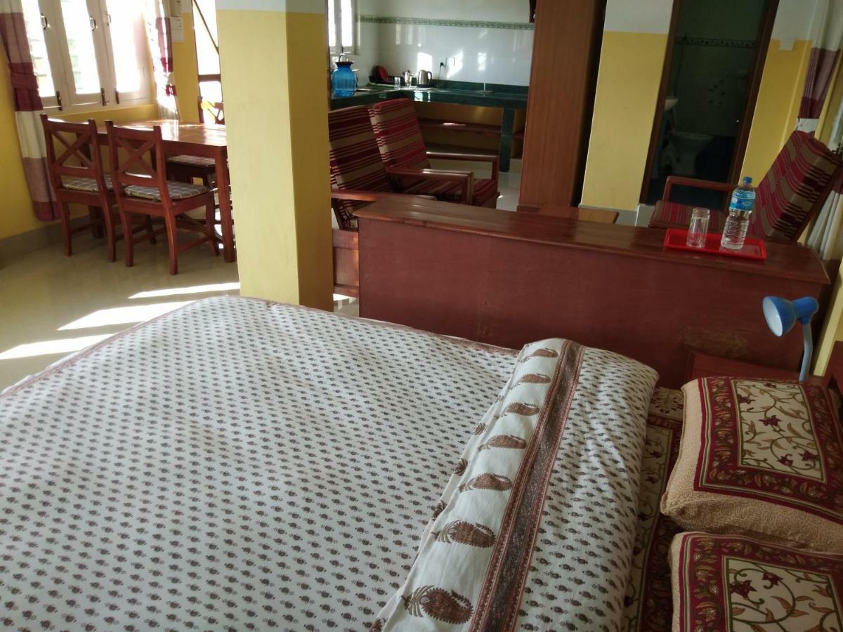 Happy Sedi Lodge Pokhara Exterior photo